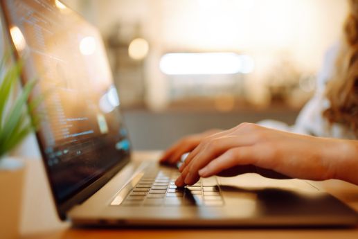 taper à l'ordinateur