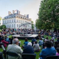 Soirée cirque/théâtre - Jardin de l'Hôtel de Ville © Noémie Cozette - Ville d'Epernay