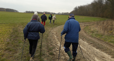 Les "Rendez-vous du senior actif : marche nordique en avril 2016